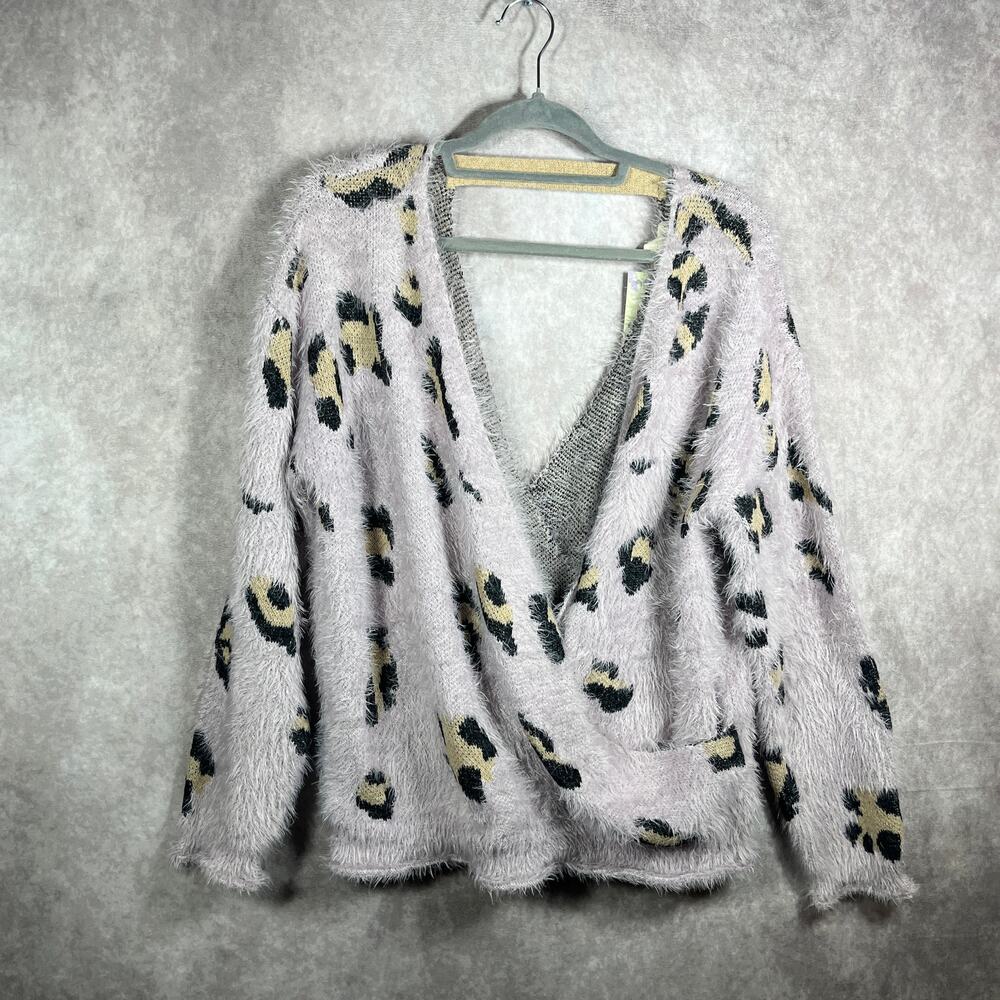 Ee:Some Wrap Sweater Womens Medium Large Purple Animal Print Knit Hairy‎ NEW